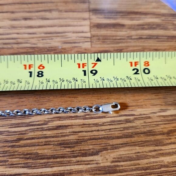 BEST Vintage Silver And Crystal Heart Necklace SWEET AND SPARKLY - Picture 5 of 9